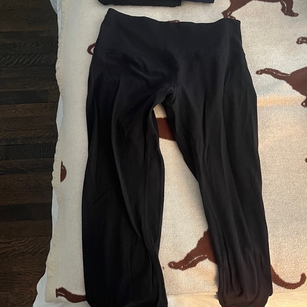 Lululemon Align 3/4 Black Leggings.